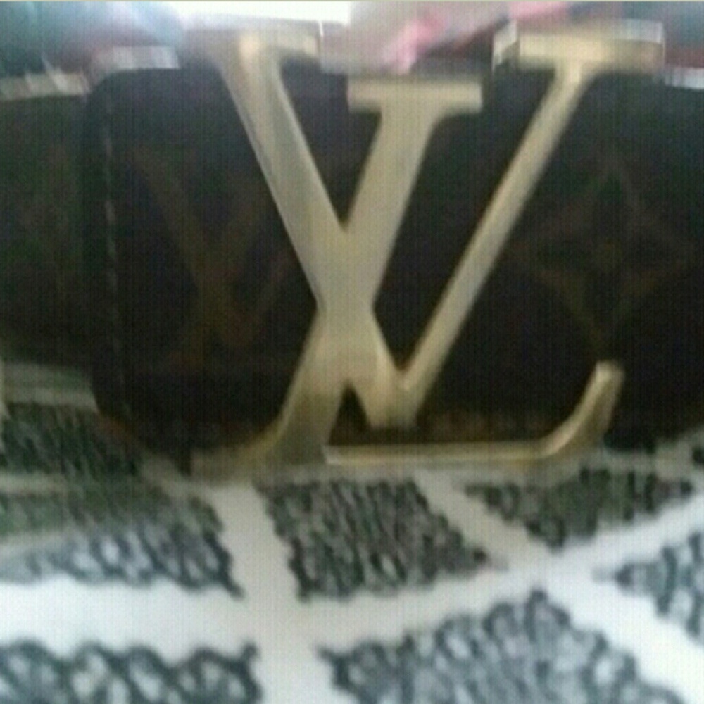 Louis Vuitton belt